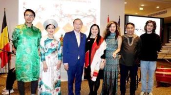 Chương trình biểu diễn nghệ thuật của Trung tâm Văn hóa Việt Nam tại Pháp tại vương quốc Bỉ