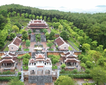 Đền Chung Sơn: Điểm đến không thể bỏ lỡ trong hành trình về thăm quê Bác